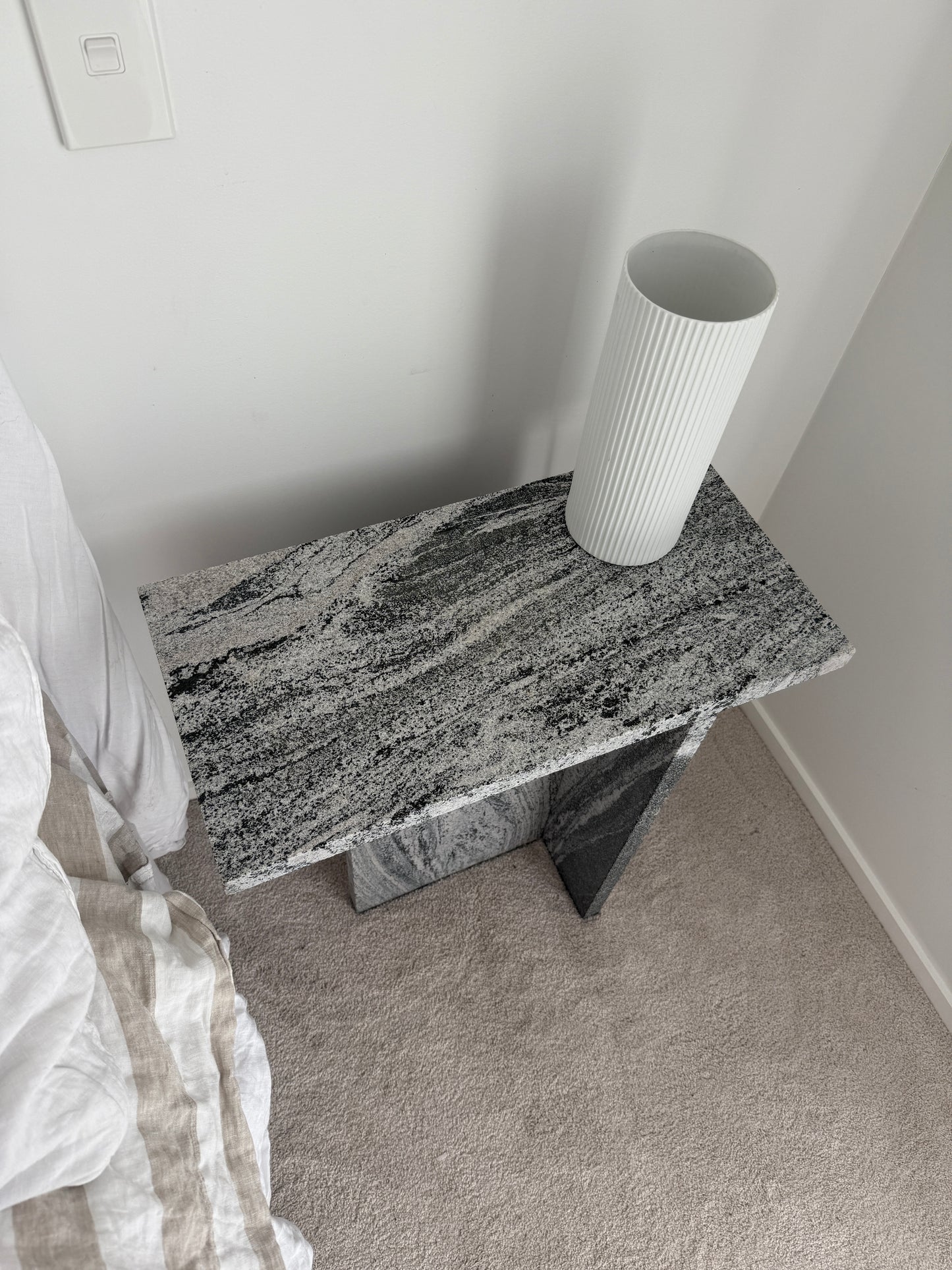 Black & White Granite Table - Single